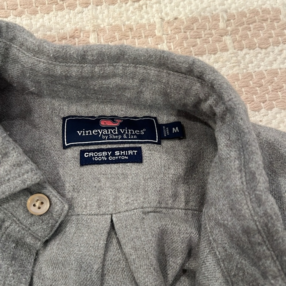 Vineyard Vines Button Down - image 2